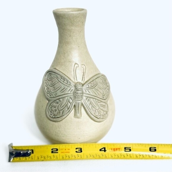 Pottery Vase Butterfly Bud Vase Design - Picture 9 of 10
